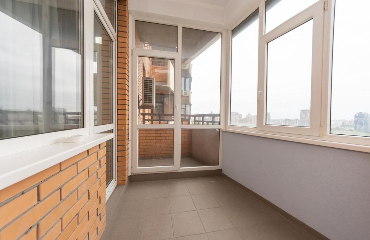 Апартаменти Люкс Класу В Новому Будинку В Центрі Kiev Exterior foto